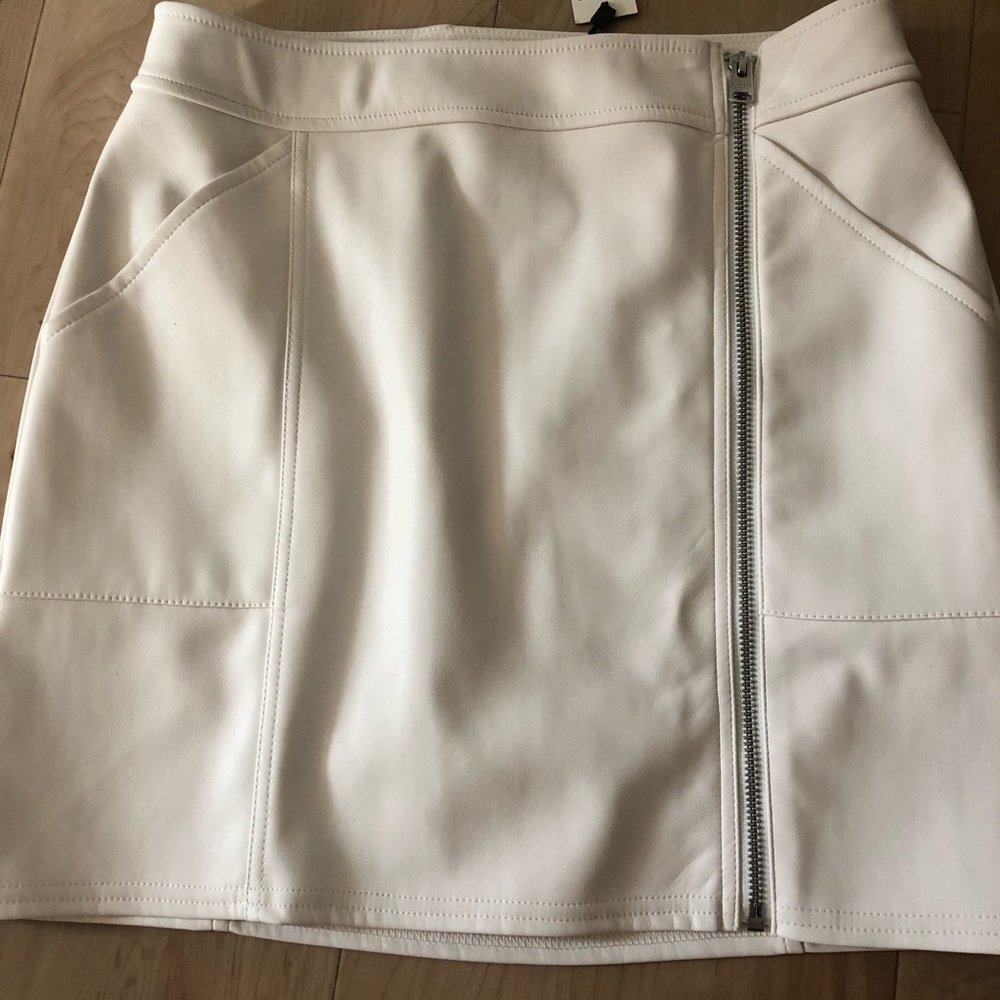 Express white skirt NWT